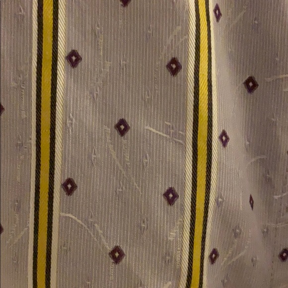 Like New, Robert Graham size M men’s shirt - Picture 2 of 4